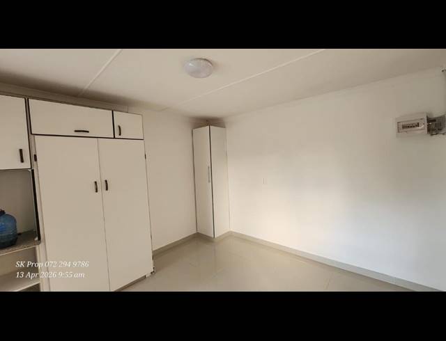4 BEDROOM FREESTANDING FOR SALE IN ALLANDALE